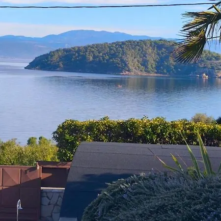 Holiday home Sea & Mountain View Chalkida
