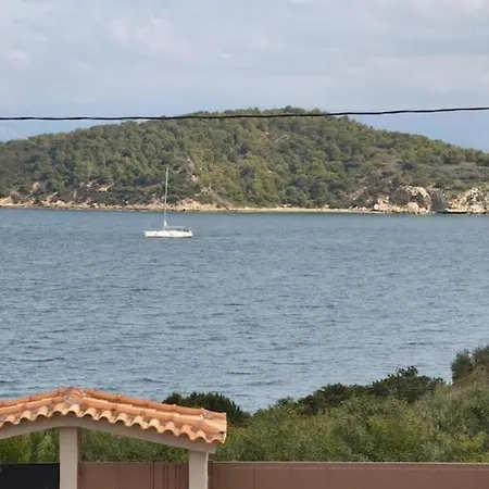 Sea & Mountain View Holiday home *